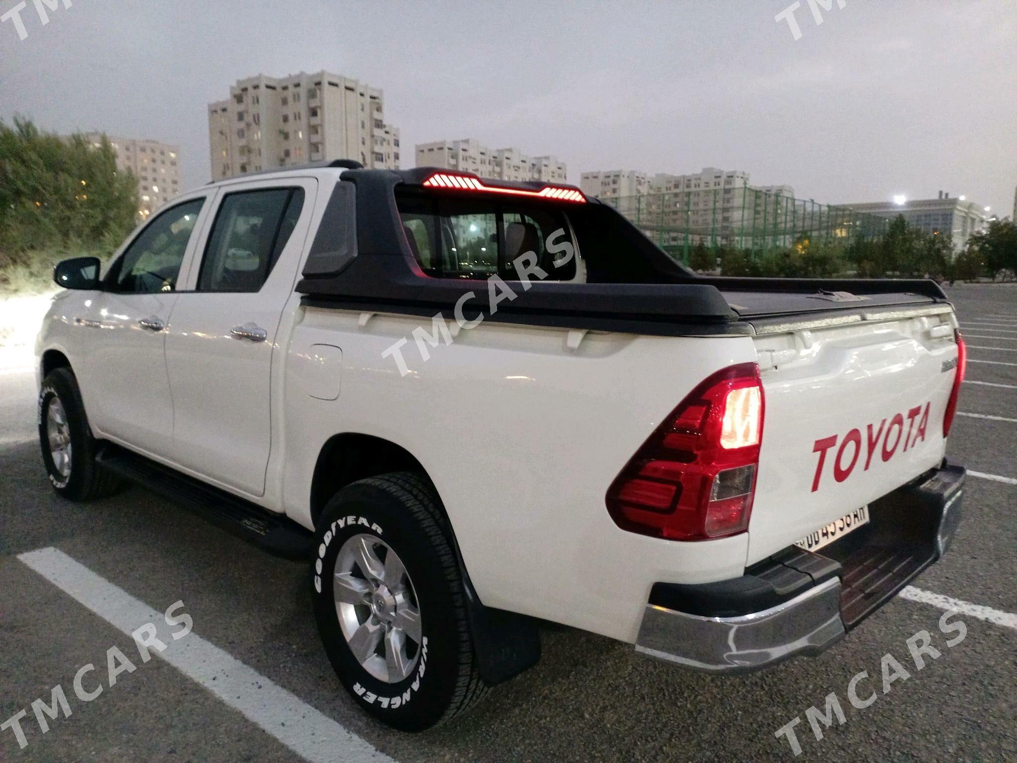 Toyota Hilux 2020 - 500 000 TMT - Ашхабад - img 2