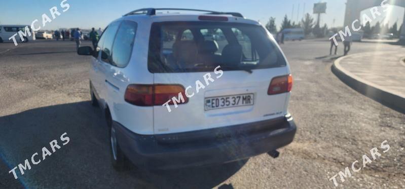 Toyota Sienna 1998 - 160 000 TMT - Сакарчага - img 1
