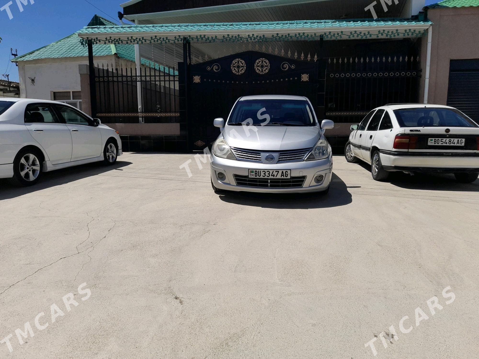 Nissan Versa 2009 - 128 000 TMT - Ашхабад - img 1