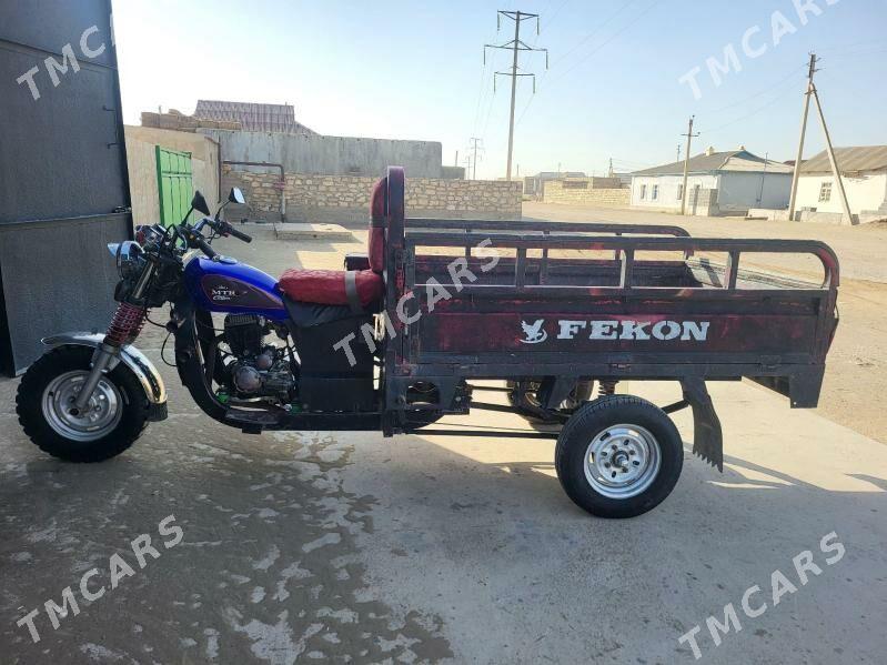 Fekon FK200-14G 2015 - 16 000 TMT - Гумдаг - img 2