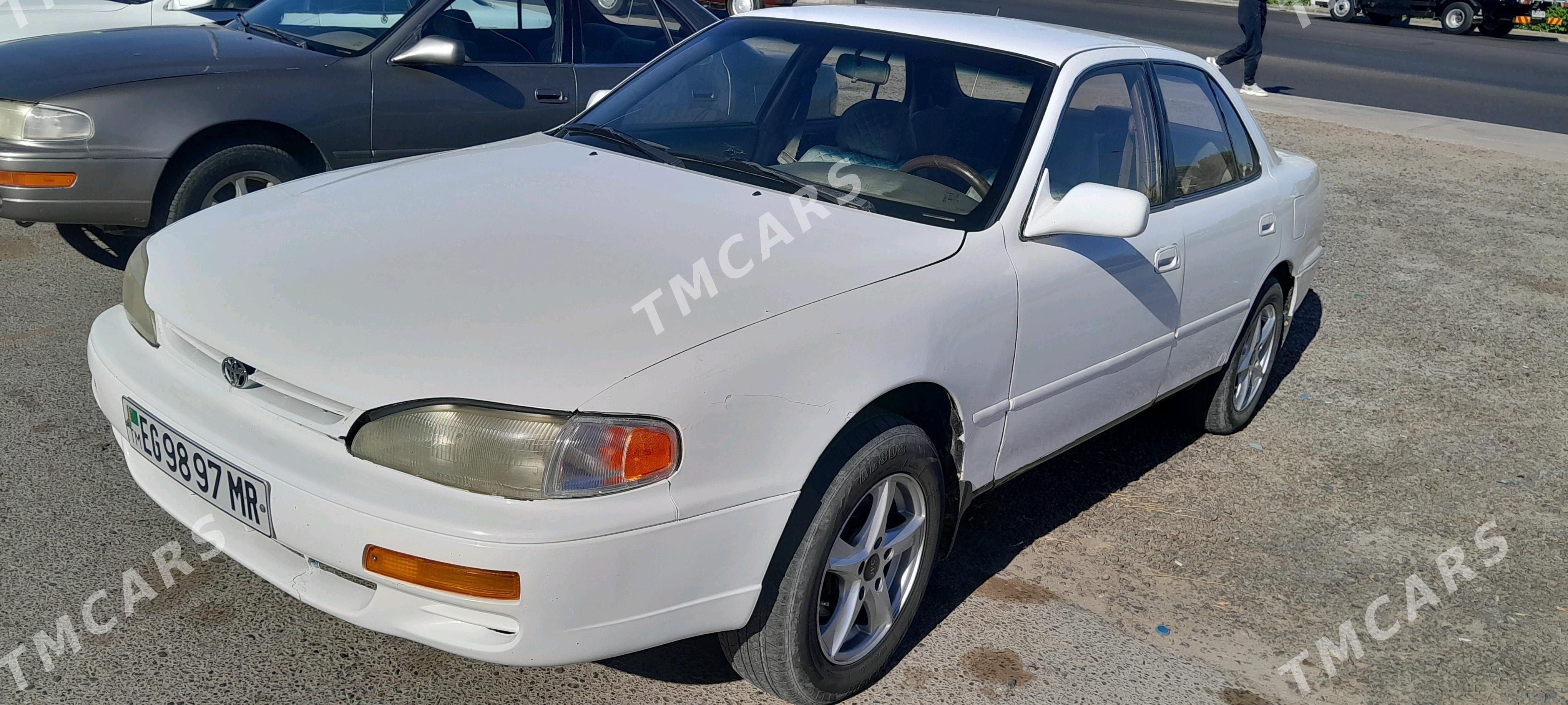 Toyota Camry 1994 - 75 000 TMT - Мары - img 3