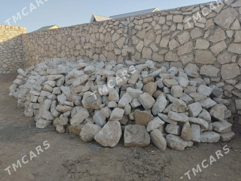 Ak daş - Türkmenbaşy - img 2