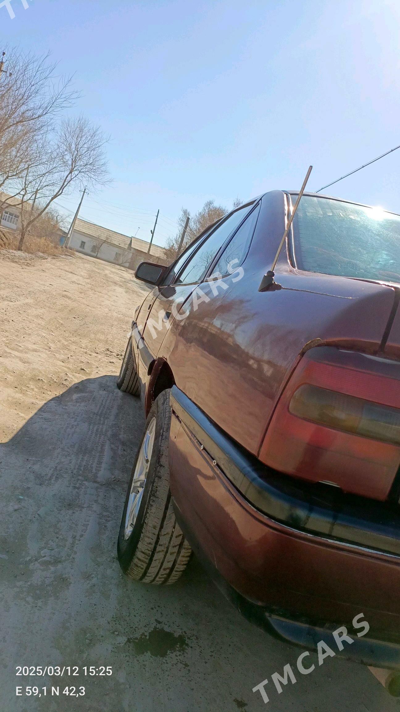 Opel Vectra 1990 - 25 000 TMT - Köneürgenç - img 3