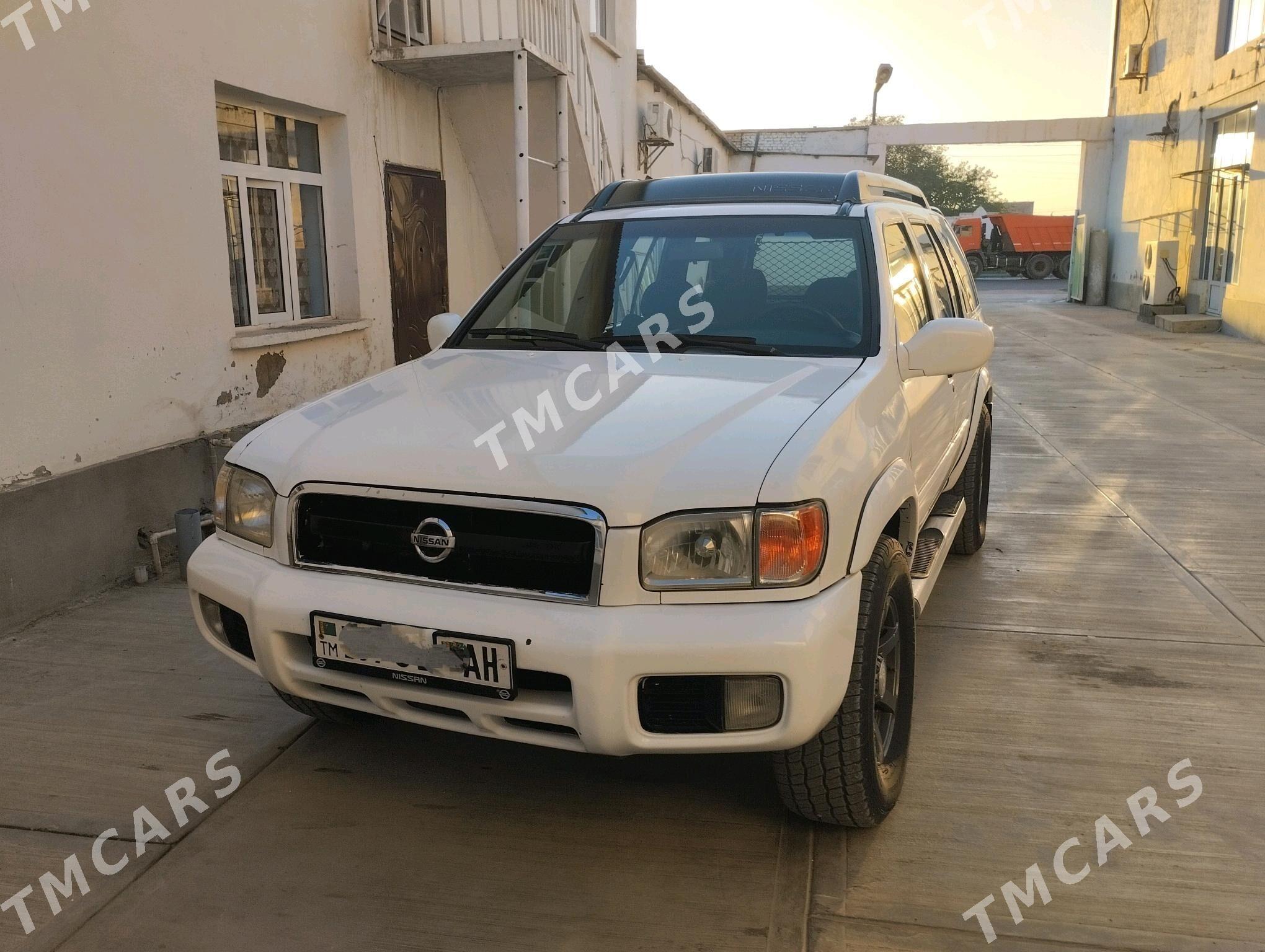 Nissan Pathfinder 2003 - 106 000 TMT - Кака - img 3
