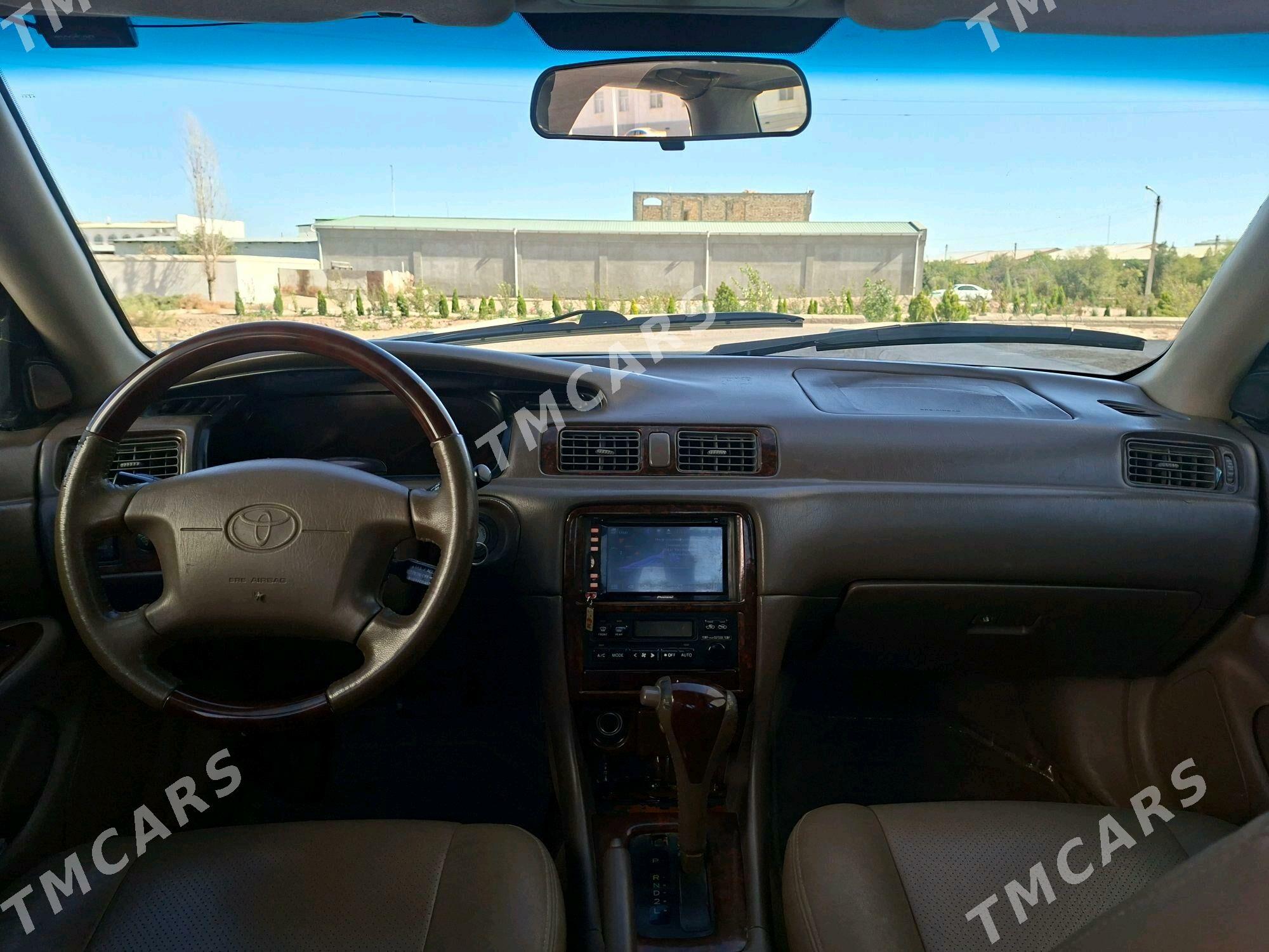 Toyota Camry 2001 - 125 000 TMT - Дашогуз - img 6