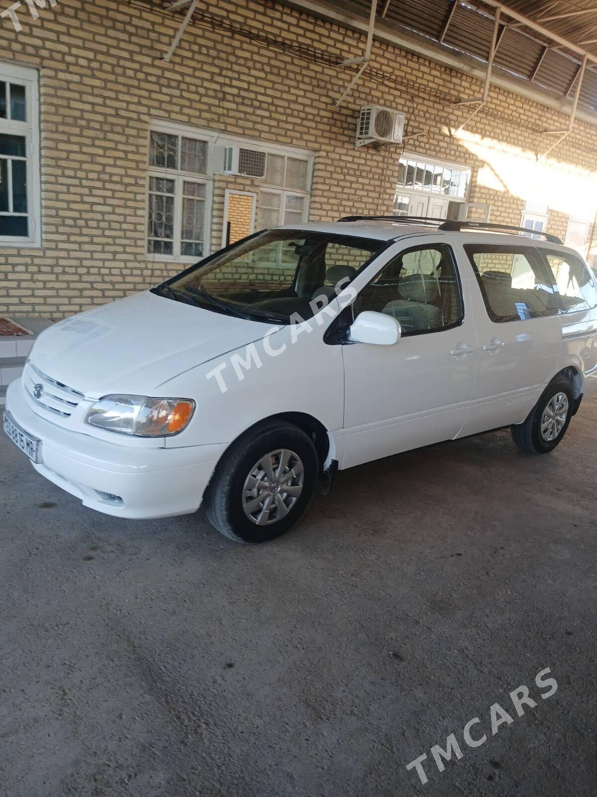 Toyota Sienna 2002 - 145 000 TMT - Мары - img 2