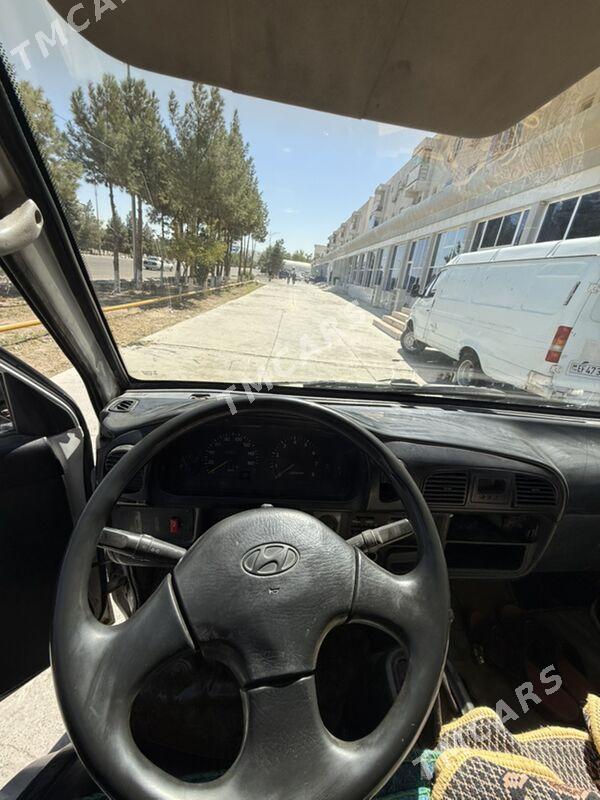 Hyundai H-1 2000 - 57 000 TMT - Мары - img 8