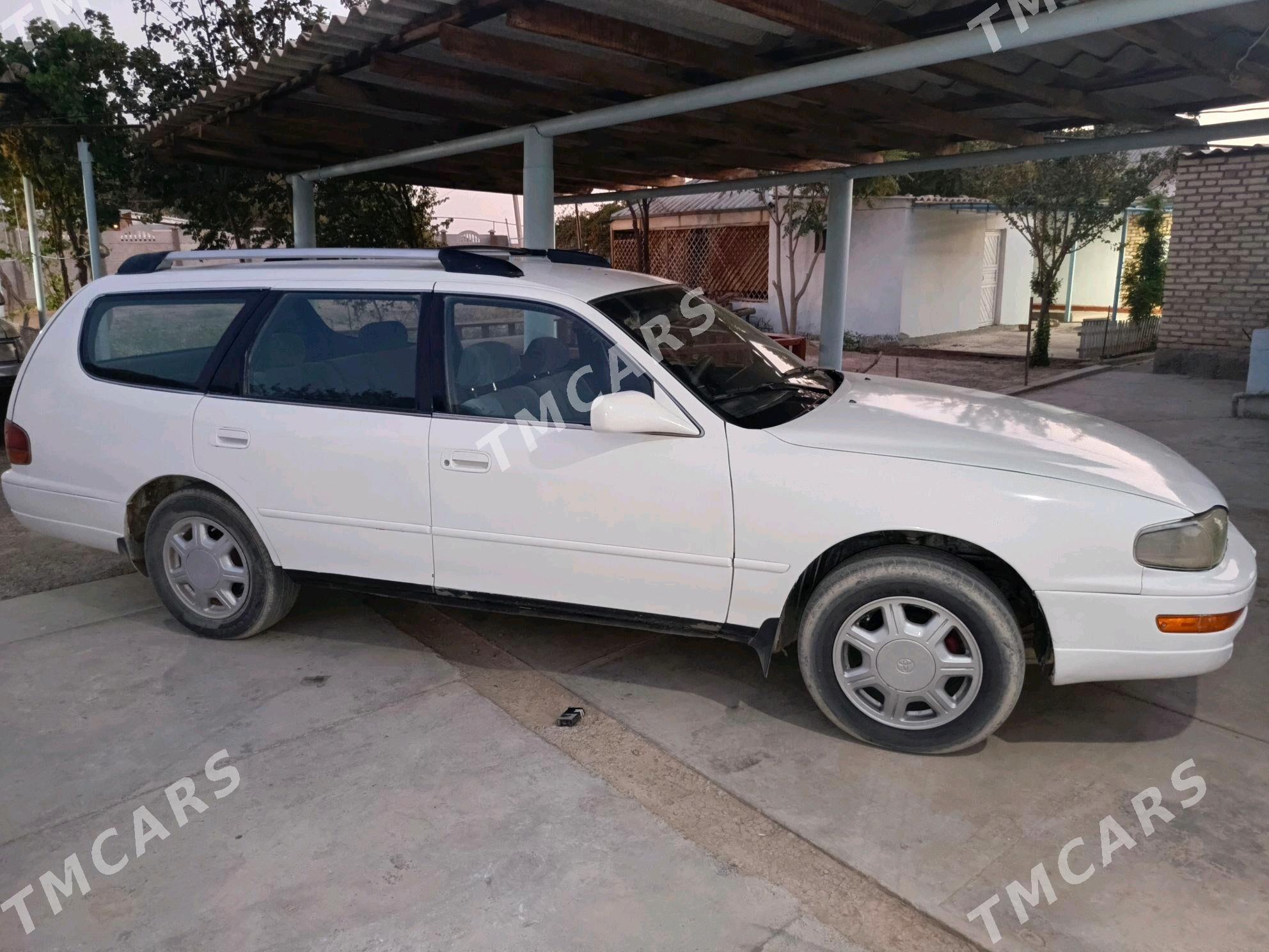 Toyota Camry 1994 - 80 000 TMT - Мары - img 3