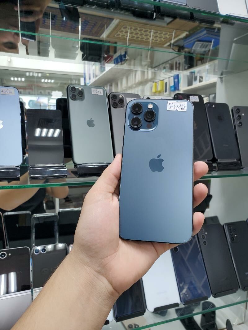 iphone 12 pro max - Торговый центр "15 лет Независимости" - img 3