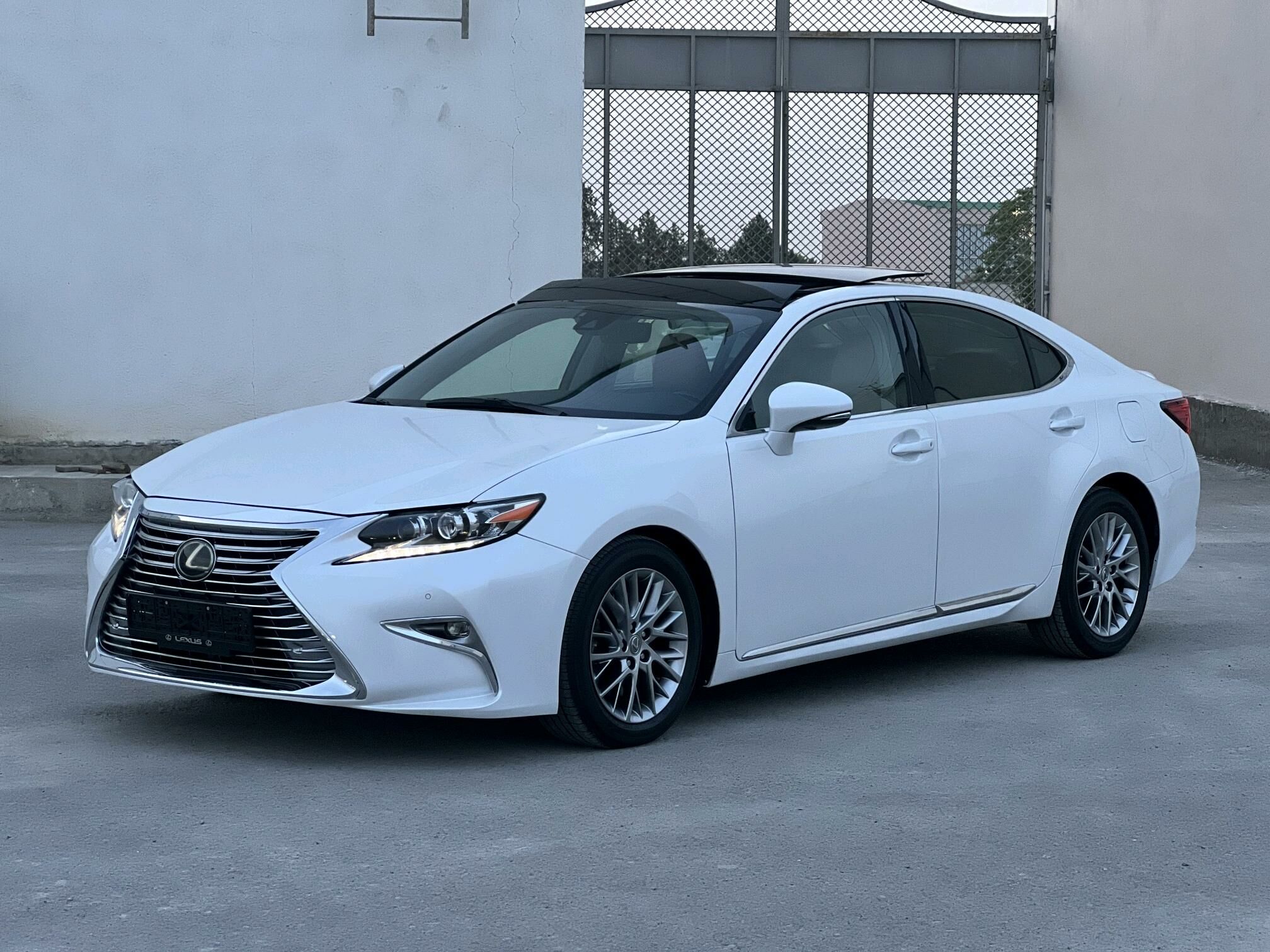 Lexus ES 350 2017 - 730 000 TMT - Aşgabat - img 9