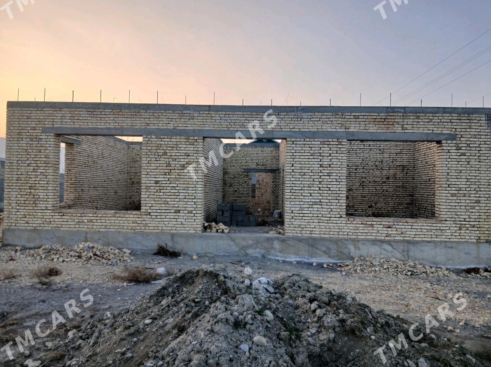 mellek gazy tok bar yeri gowy - Гёкдепе - img 3