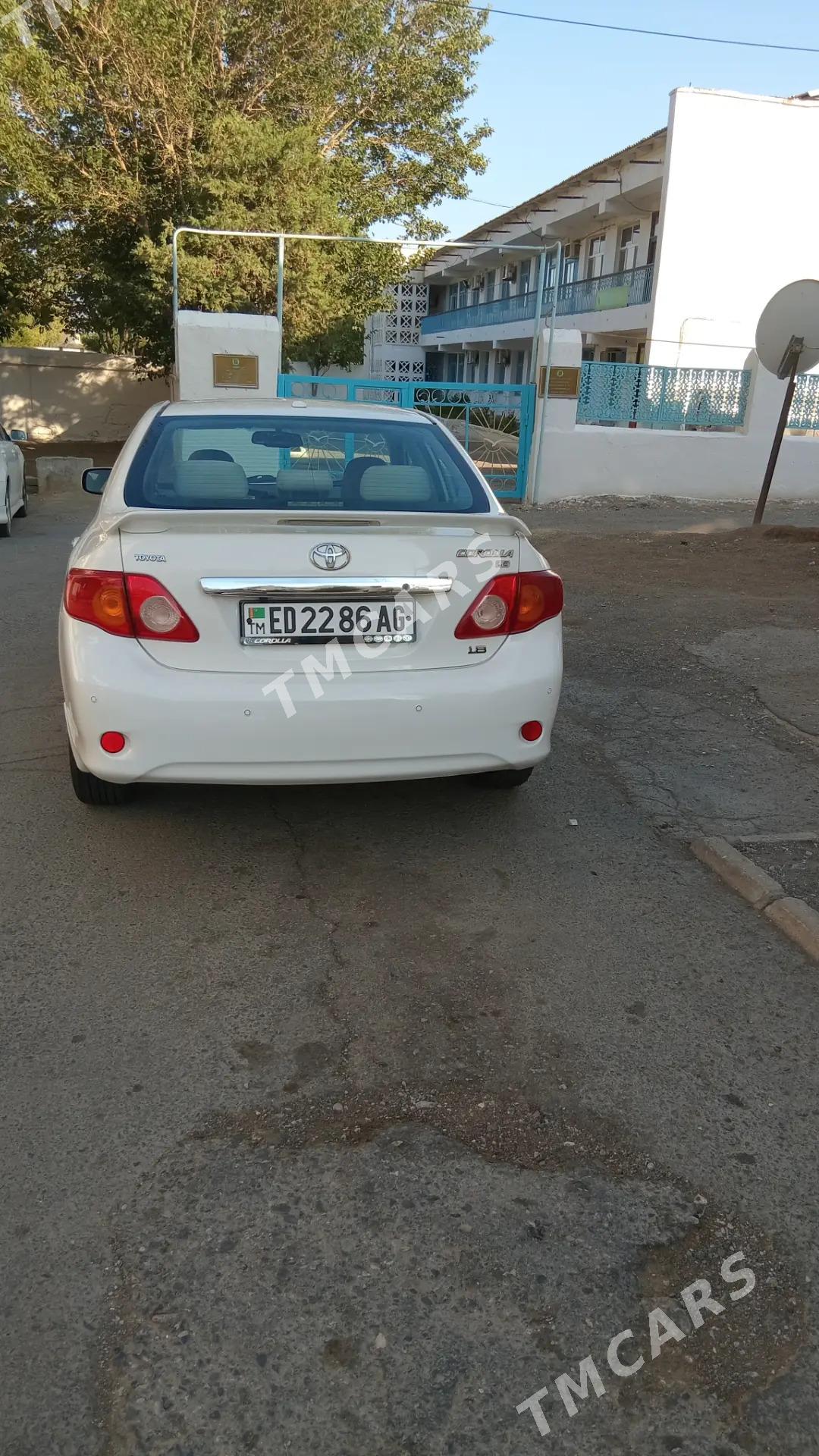 Toyota Corolla 2008 - 140 000 TMT - Айтакова (ул. Огузхана) - img 5