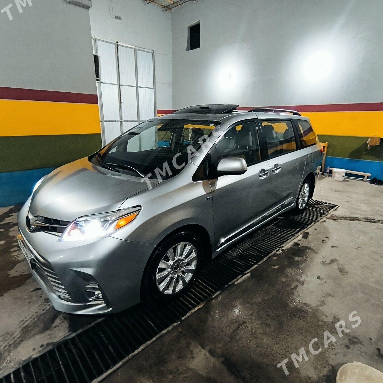 Toyota Sienna 2020 - 480 000 TMT - Дянев - img 6
