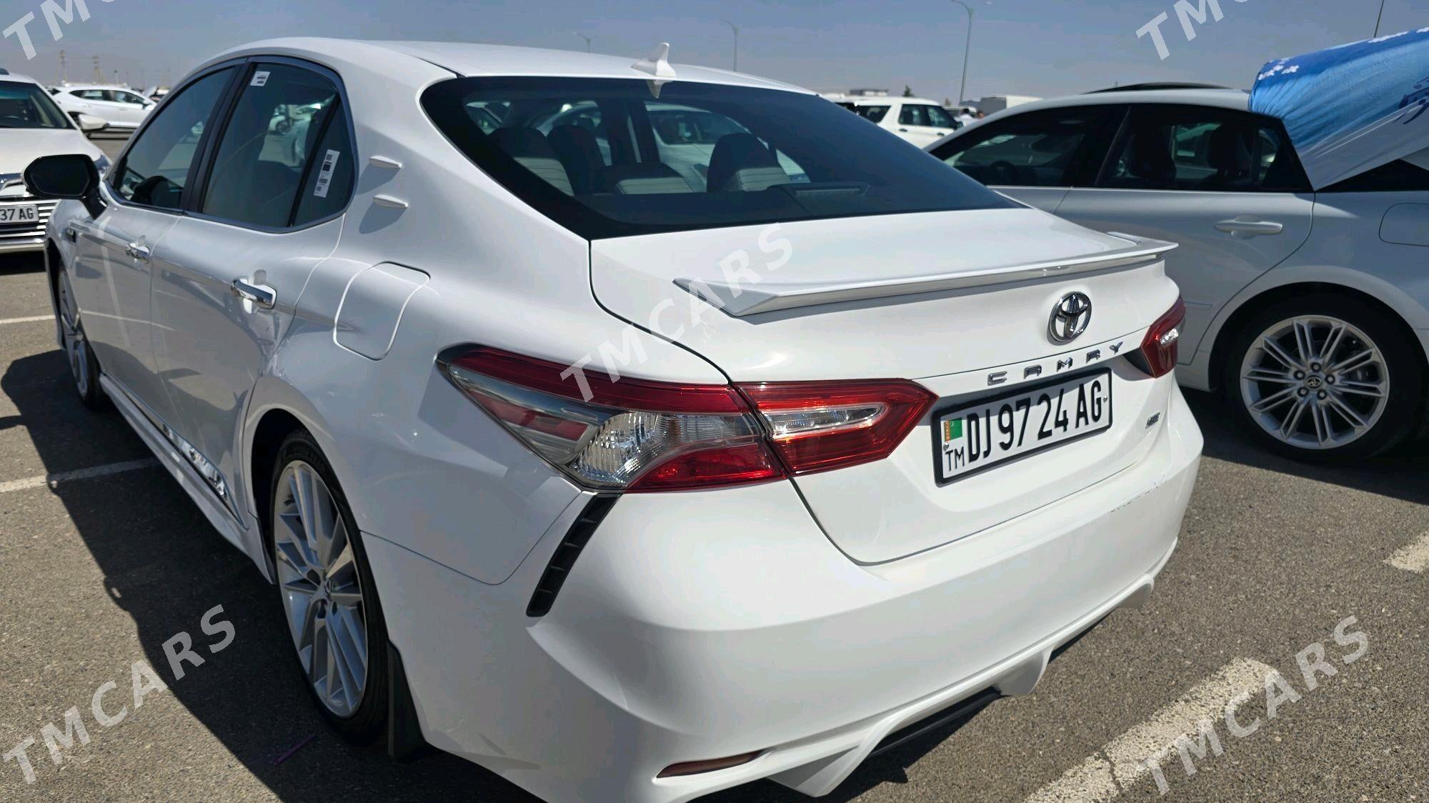 Toyota Camry 2018 - 290 000 TMT - Ашхабад - img 2