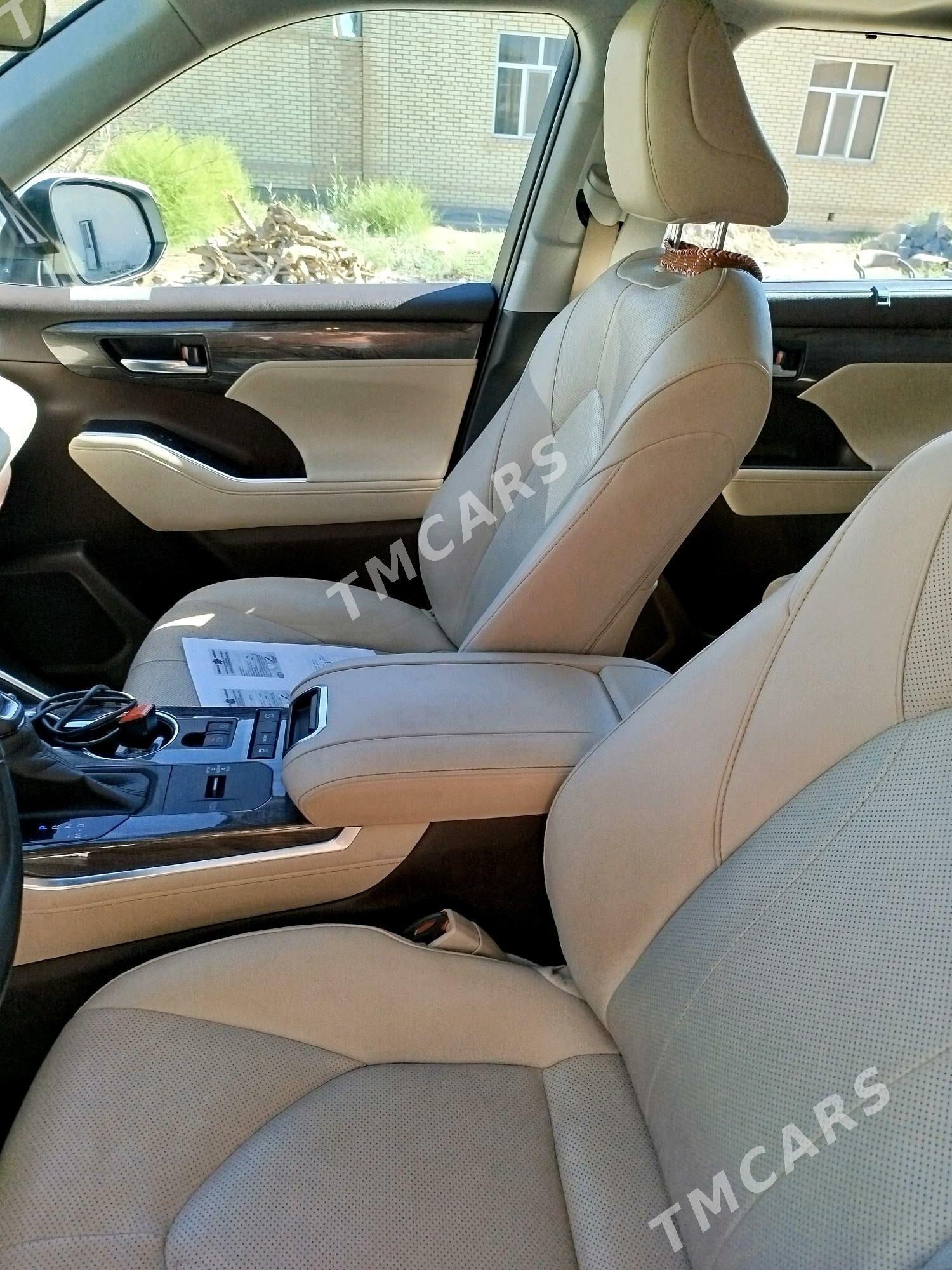 Toyota Highlander 2020 - 640 000 TMT - Мары - img 10