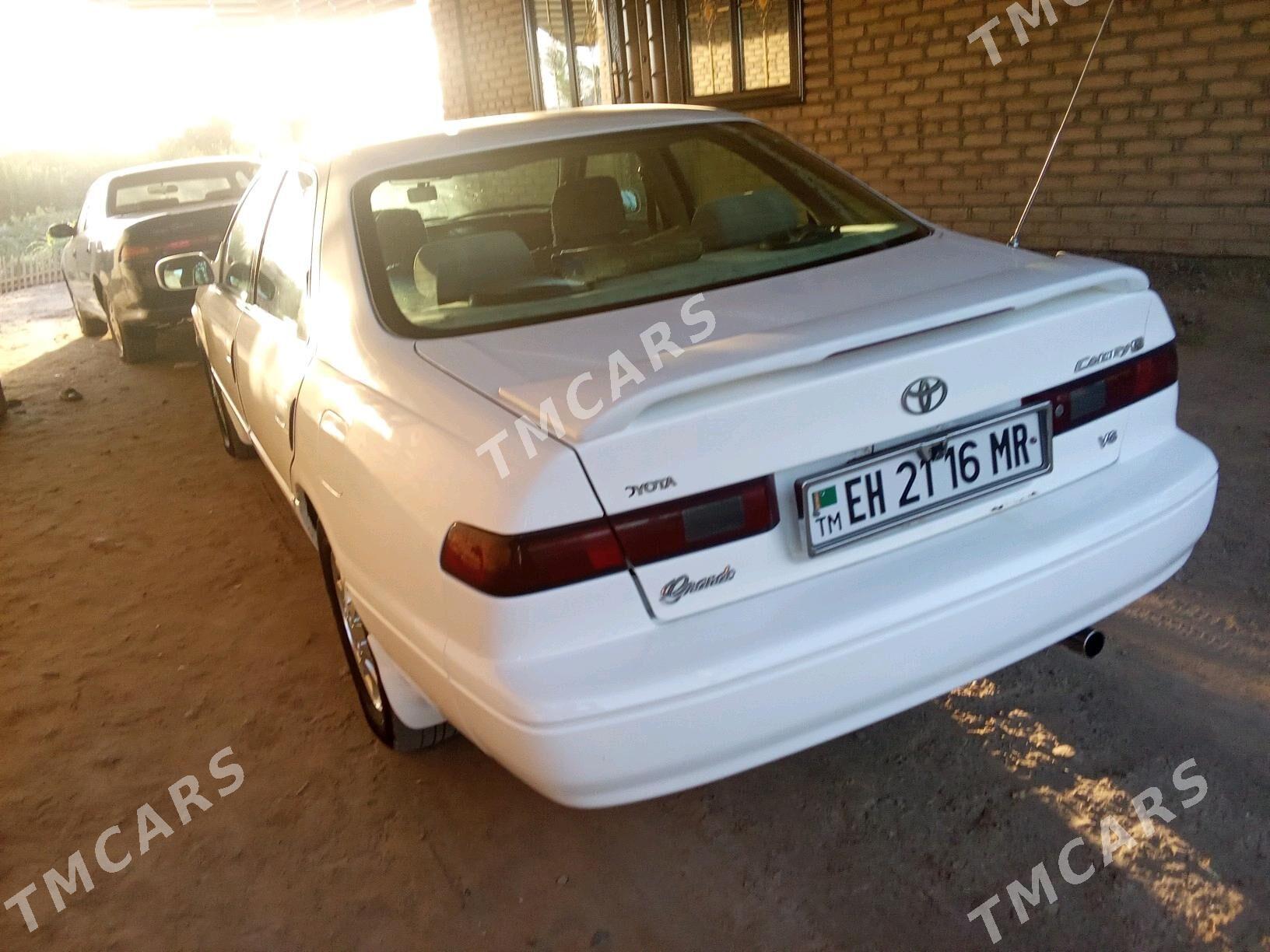 Toyota Camry 1997 - 150 000 TMT - Туркменгала - img 8