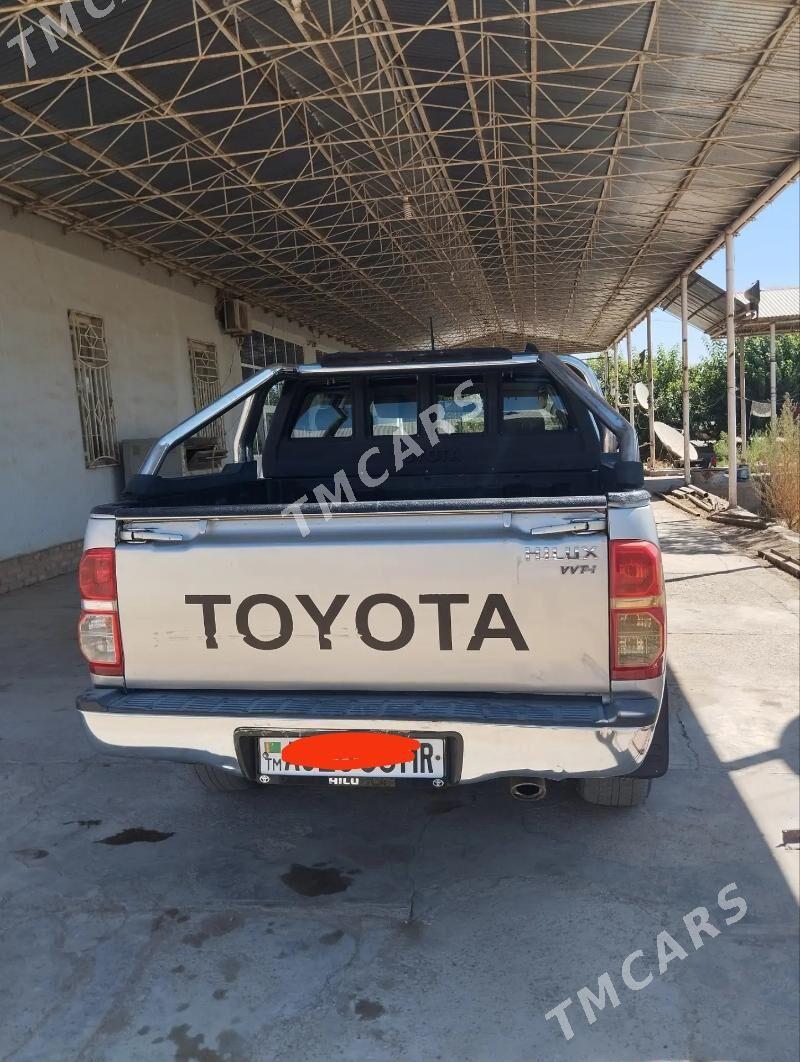 Toyota Hilux 2012 - 320 000 TMT - Мургап - img 3