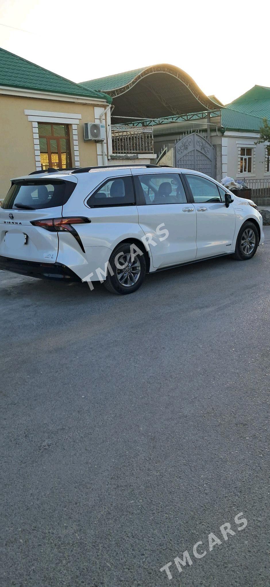 Toyota Sienna 2021 - 510 000 TMT - Чоганлы - img 3