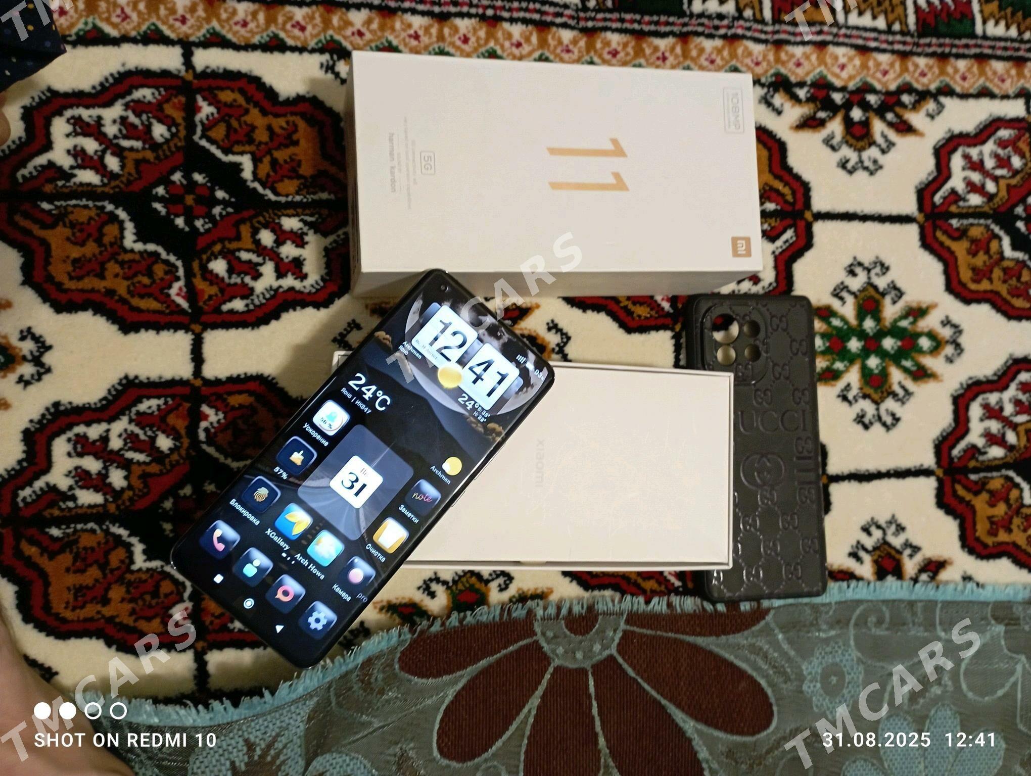 XIAOMI.11    5.G (Pamet 8/256) - Бахарден - img 2