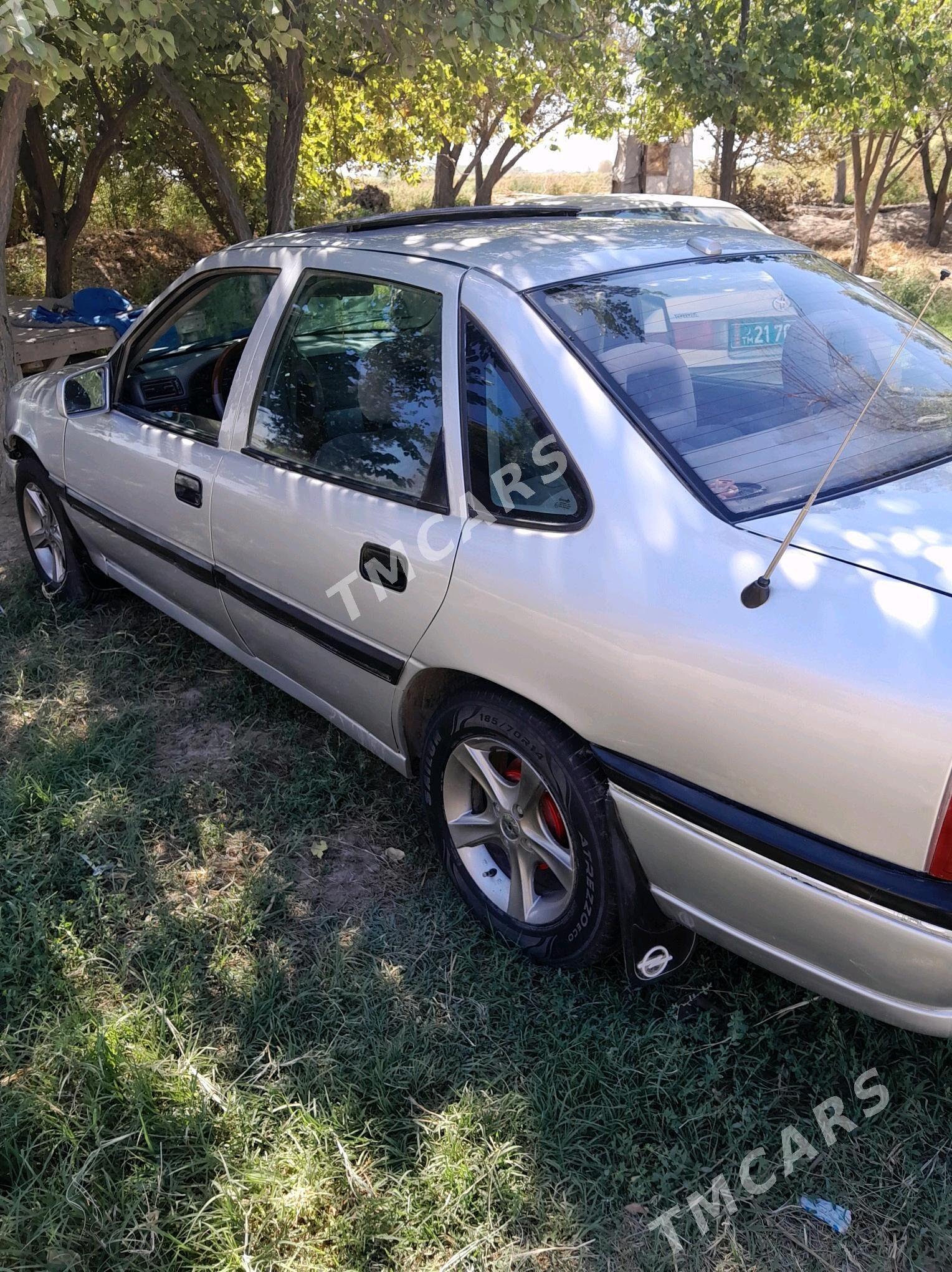 Opel Vectra 1993 - 36 000 TMT - Boldumsaz - img 4