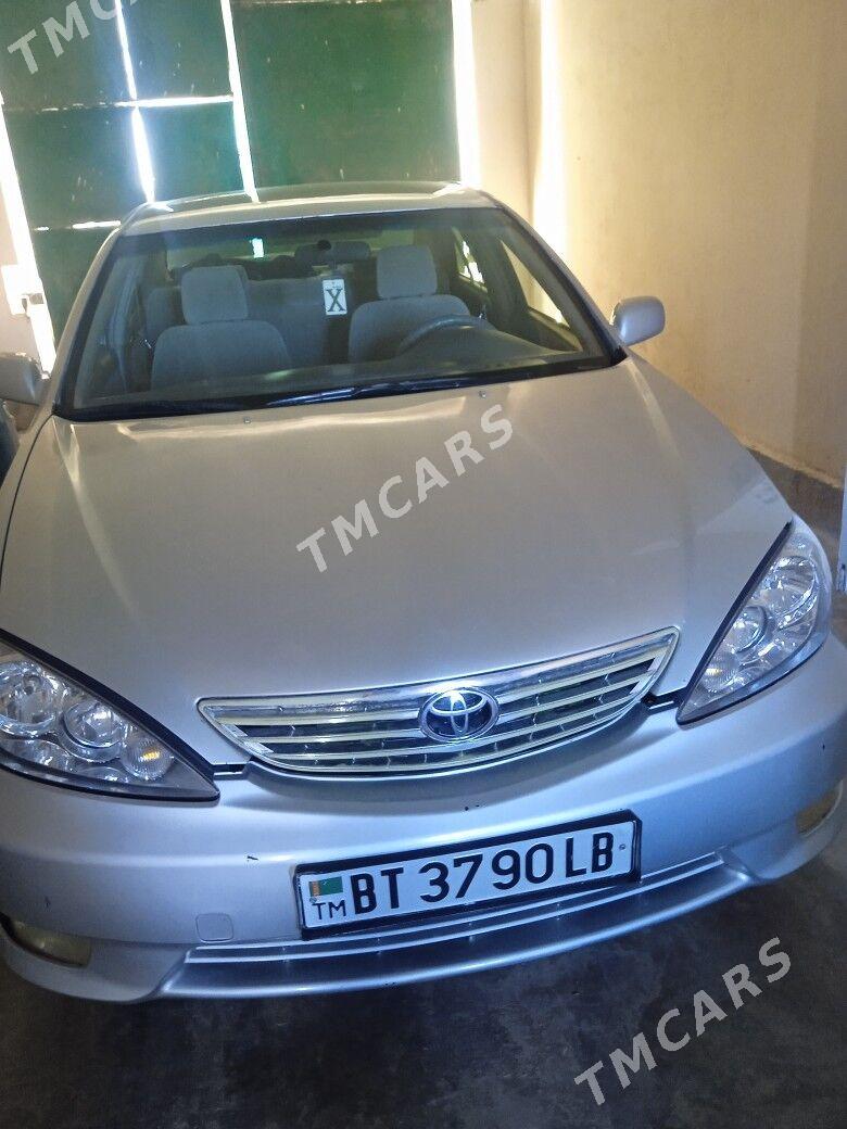 Toyota Camry 2002 - 170 000 TMT - Dänew - img 3