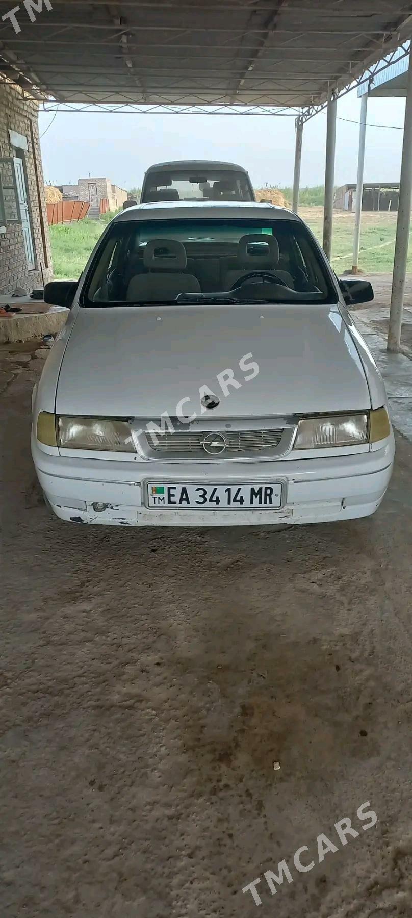 Opel Vectra 1989 - 22 000 TMT - Каракумский этрап - img 2