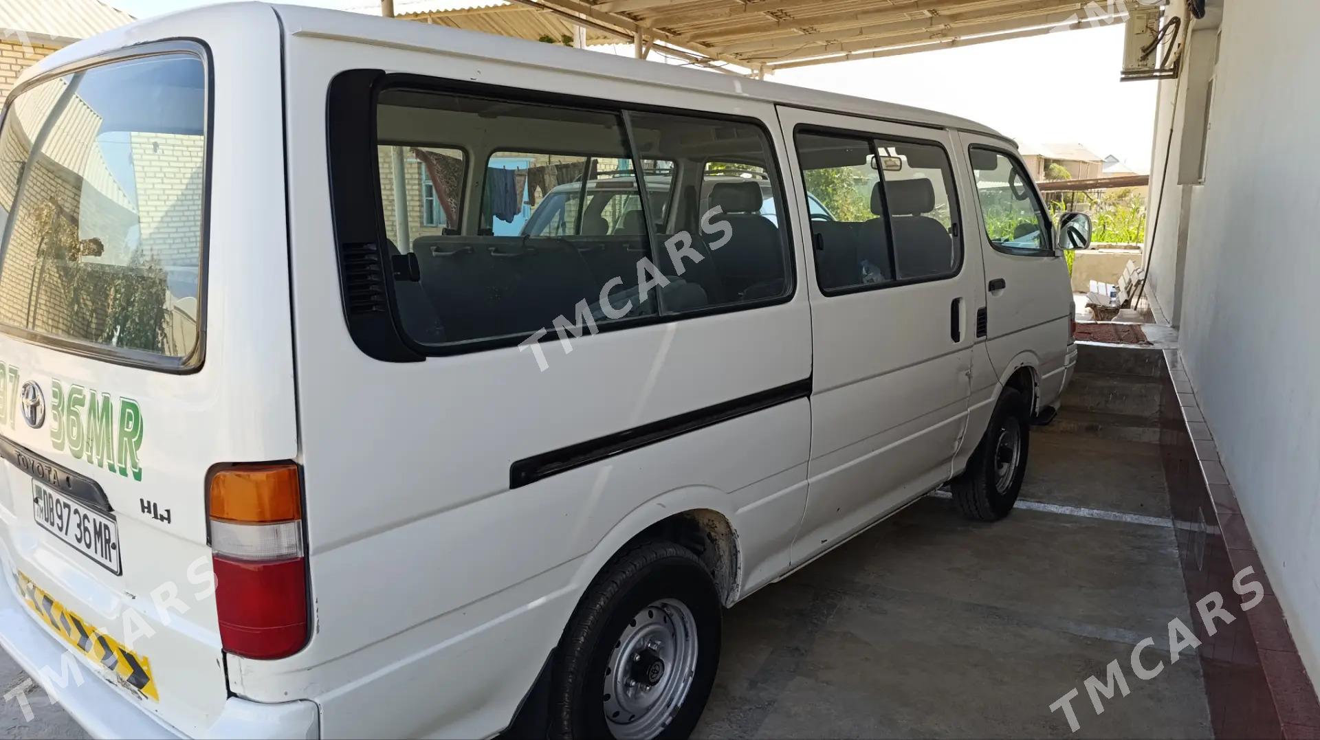Toyota Hiace 2003 - 118 000 TMT - Мары - img 2