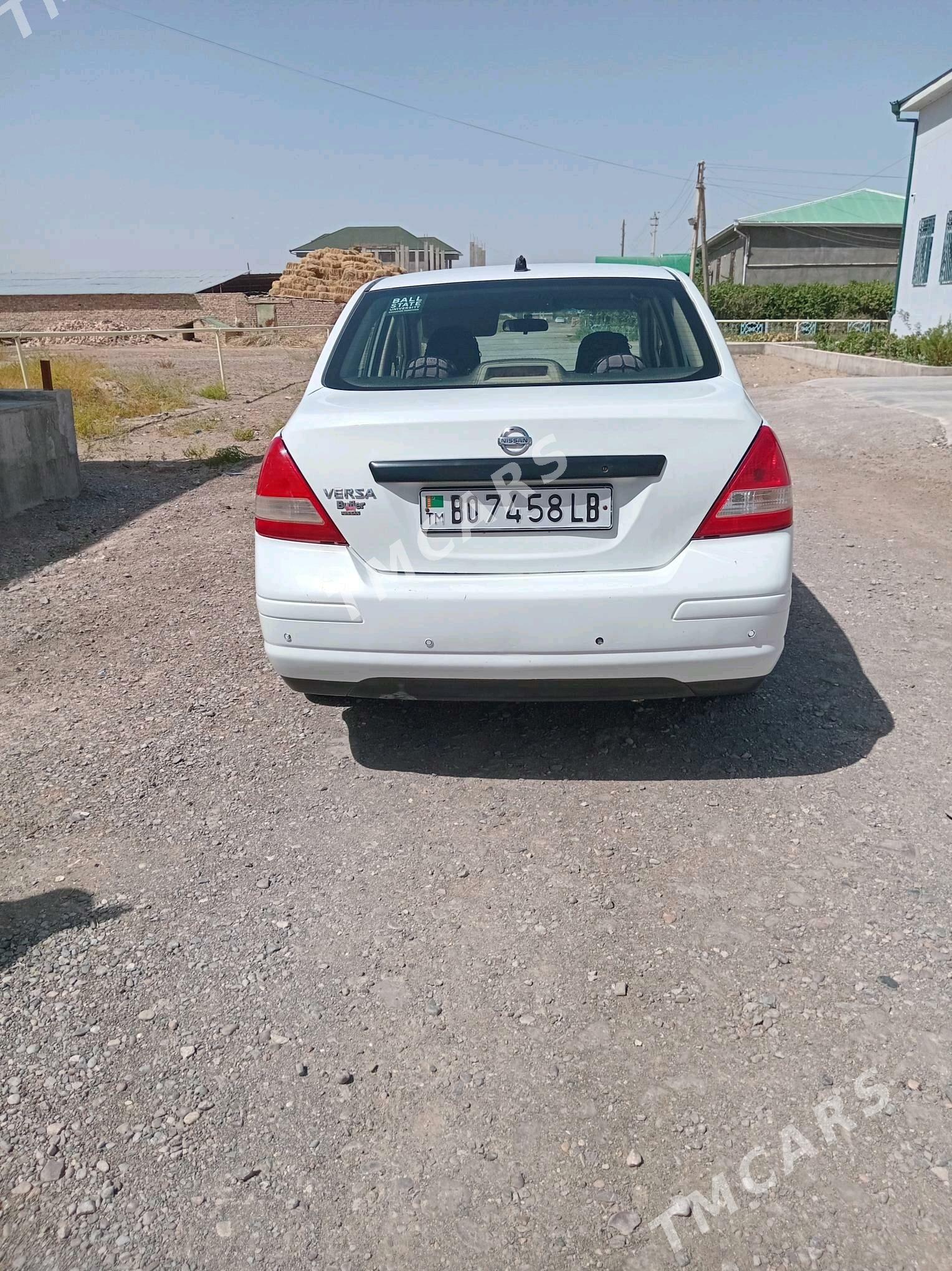 Nissan Versa 2009 - 100 000 TMT - Türkmenabat - img 3