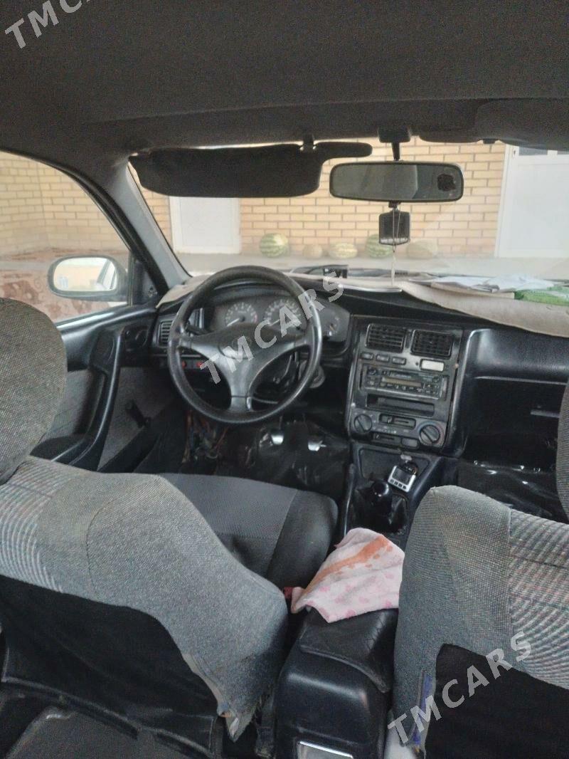 Toyota Carina 1993 - 65 000 TMT - Сакарчага - img 3