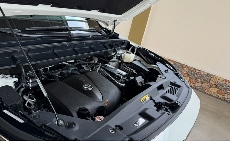 Toyota Highlander 2022 - 560 000 TMT - Бузмеин - img 10
