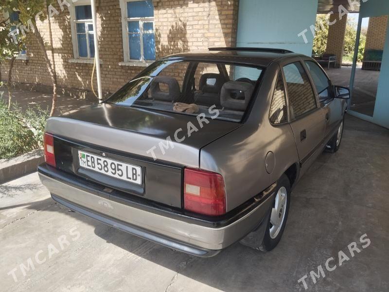 Opel Vectra 1991 - 45 000 TMT - Чарджоу - img 4