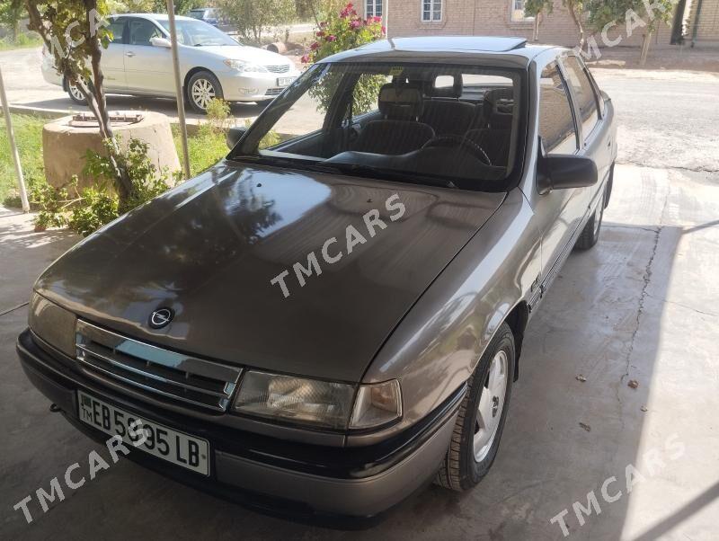 Opel Vectra 1991 - 45 000 TMT - Чарджоу - img 3