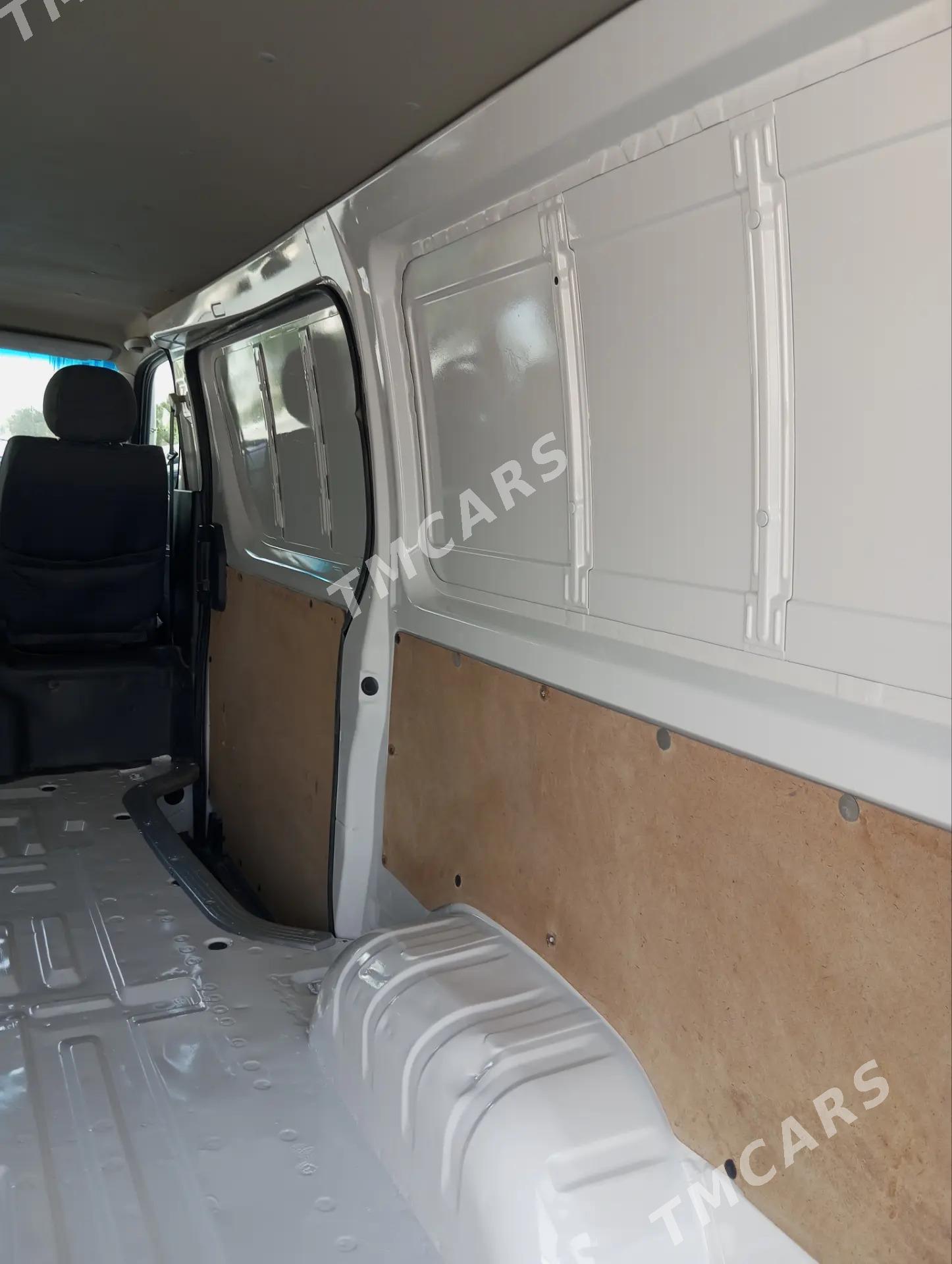 Toyota Hiace 2019 - 280 000 TMT - Aşgabat - img 5