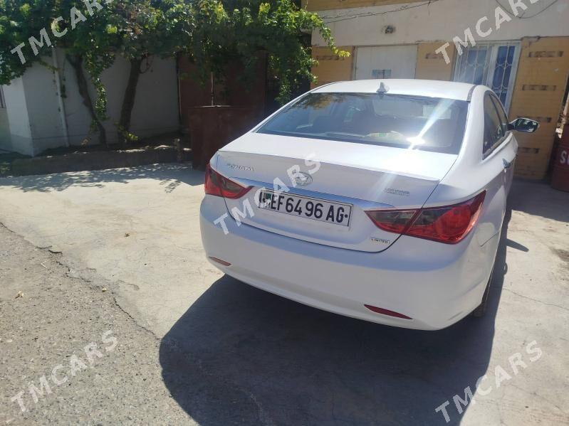 Hyundai Sonata 2010 - 155 000 TMT - Гёкдже - img 13
