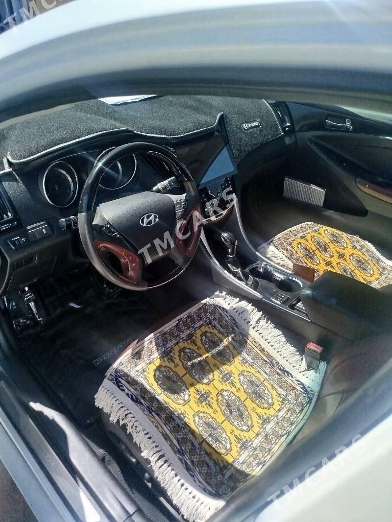 Hyundai Sonata 2010 - 155 000 TMT - Гёкдже - img 14