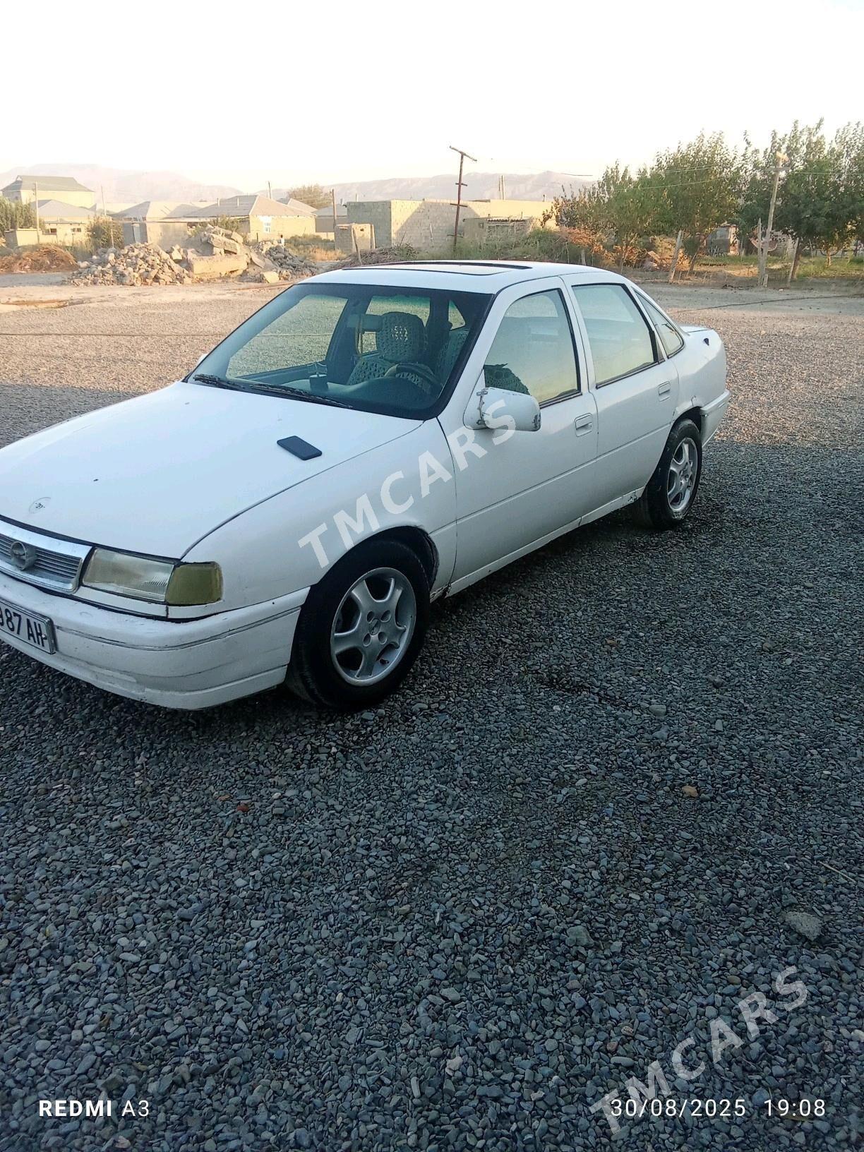 Opel Vectra 1991 - 25 000 TMT - Бахарден - img 3