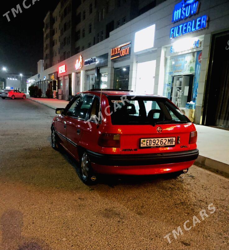 Opel Astra 1993 - 45 000 TMT - Мары - img 3