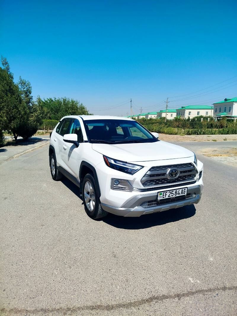 Toyota RAV4 2022 - 370 000 TMT - Бузмеин - img 4