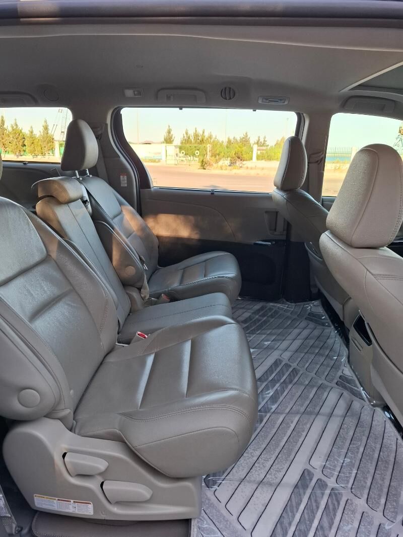 Toyota Sienna 2018 - 415 000 TMT - Türkmenbaşy - img 6