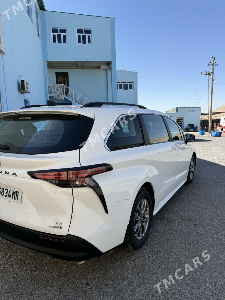 Toyota Sienna 2022 - 470 000 TMT - Мургап - img 8