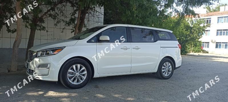 Kia Sedona 2019 - 318 000 TMT - Ашхабад - img 2
