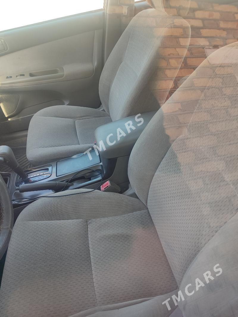Toyota Camry 2002 - 175 000 TMT - Mary - img 5