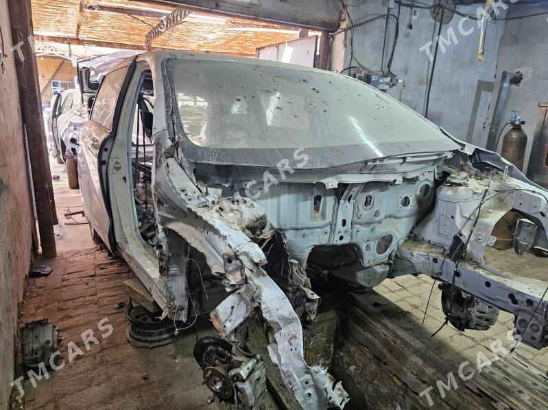 Toyota Sienna 2021 - 270 000 TMT - Мары - img 8