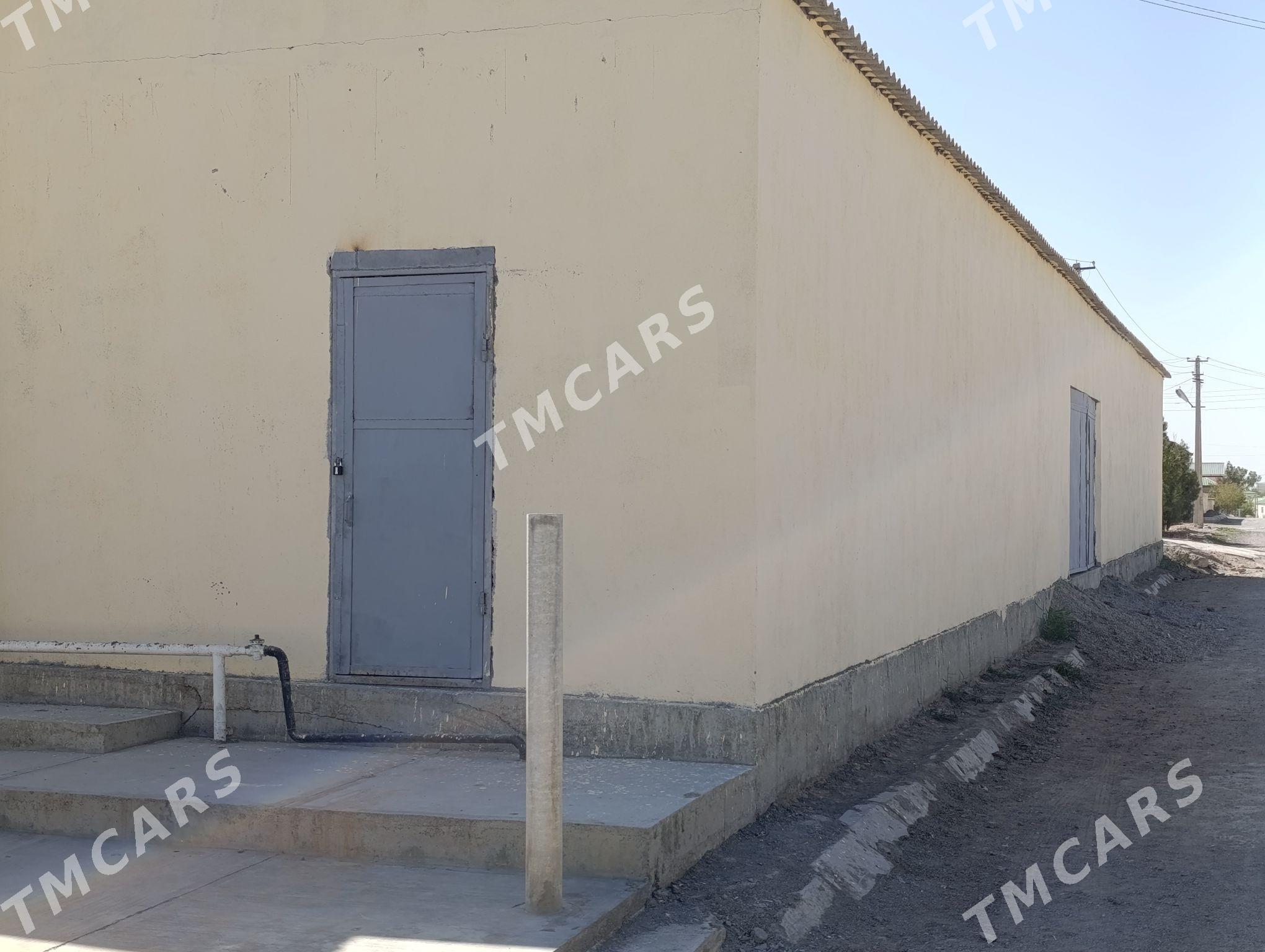 sklad ucin yer 135m2 - Çoganly - img 2