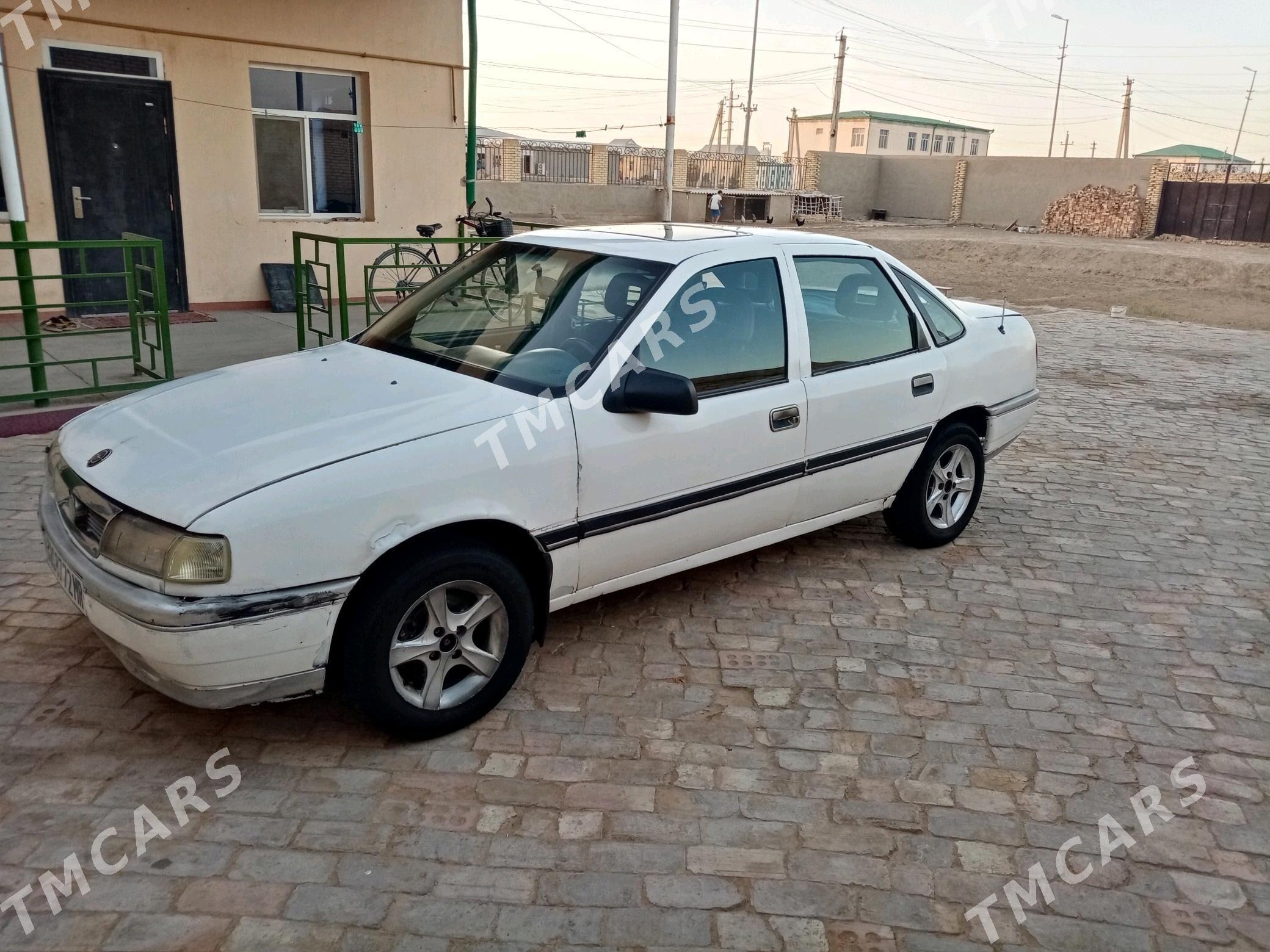 Opel Vectra 1989 - 18 000 TMT - Мары - img 5