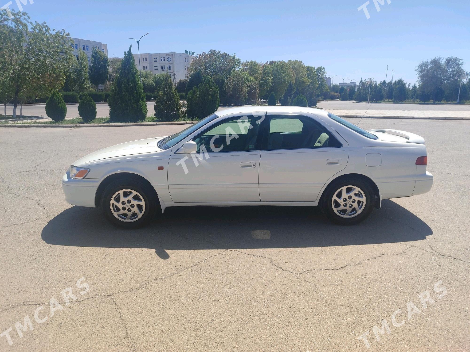 Toyota Camry 2000 - 135 000 TMT - Дашогуз - img 4