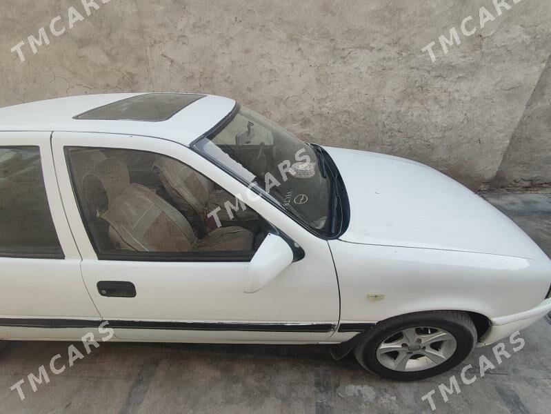 Opel Vectra 1990 - 30 000 TMT - Векильбазар - img 7