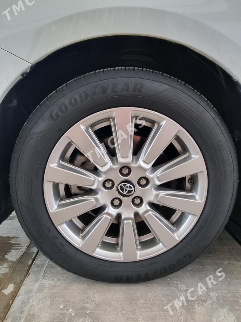 Toyota Sienna 2018 - 640 000 TMT - Ашхабад - img 6