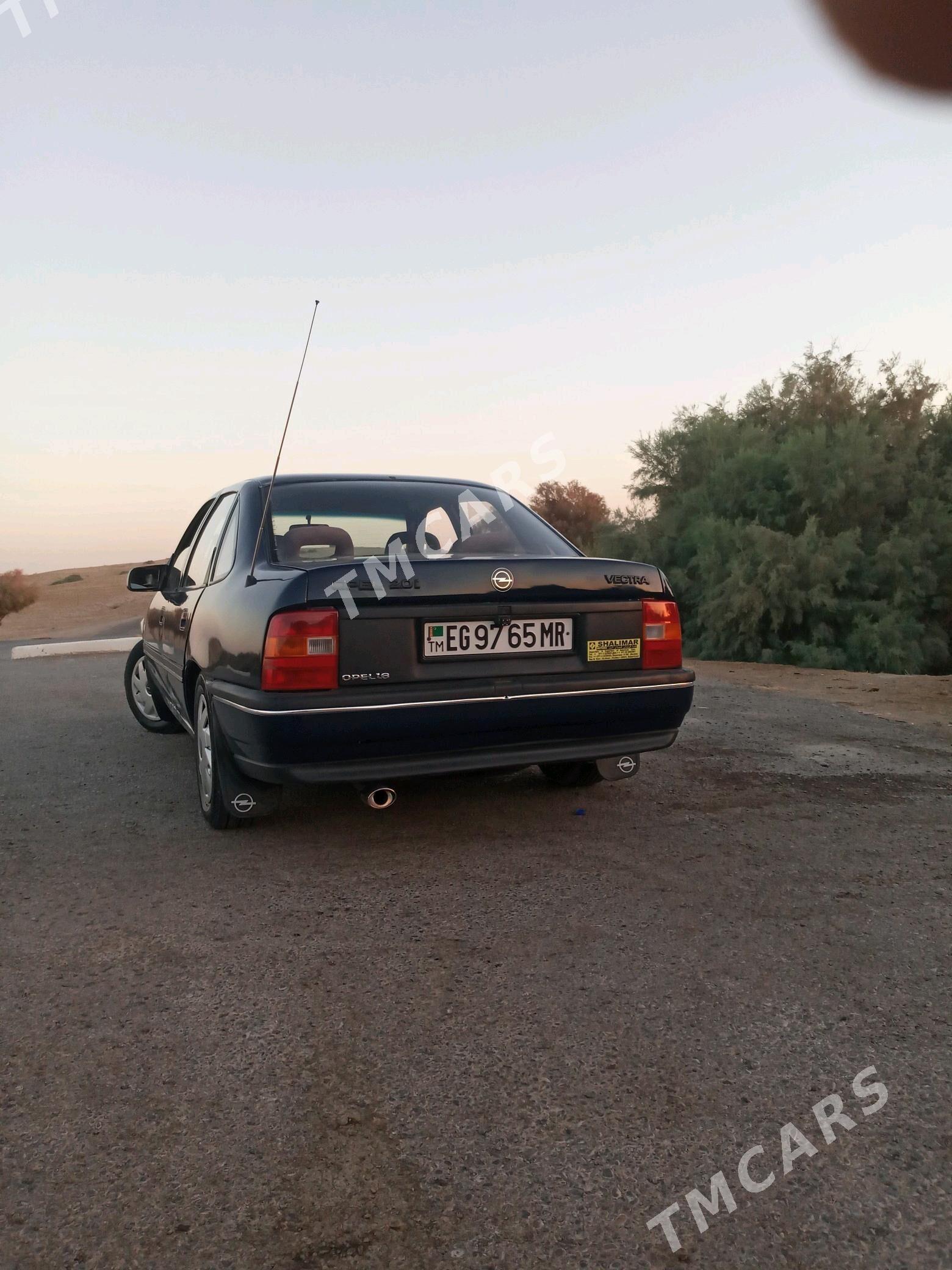Opel Vectra 1992 - 28 000 TMT - Мургап - img 3