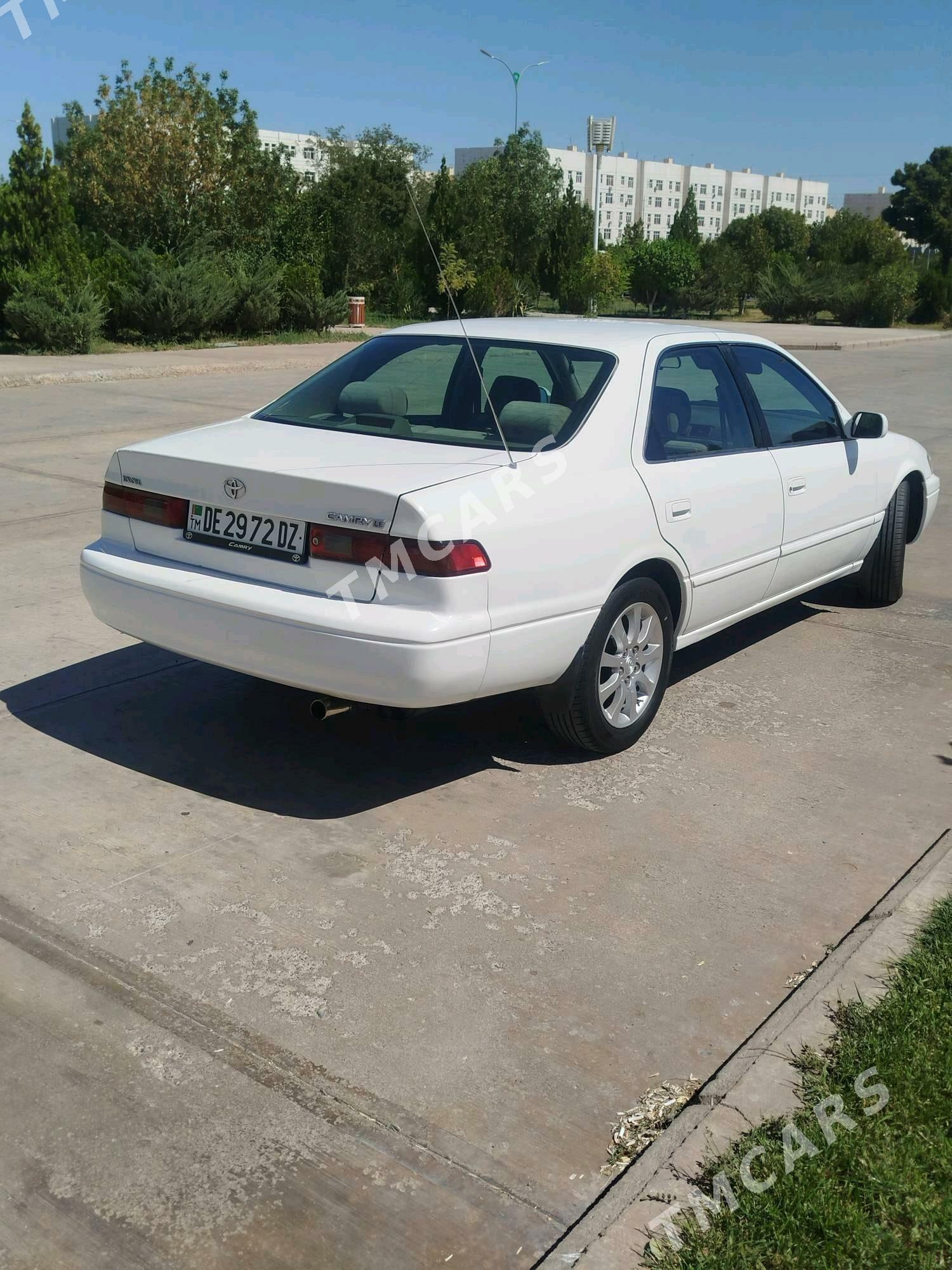 Toyota Camry 1998 - 140 000 TMT - Дашогуз - img 3
